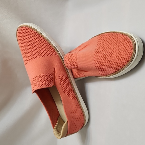 UGG Sammy Slip-on Coral Knit sneakers (w size 9) - Picture 2 of 10